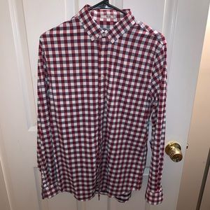 Express Patterned Performance Button Down